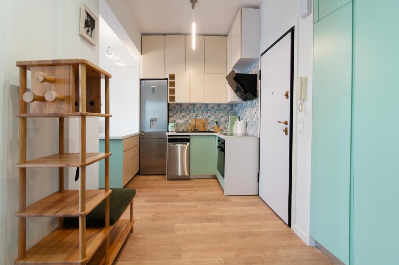 Luxury 1-Bedroom Apartment By The Sea In Atenas Exterior foto